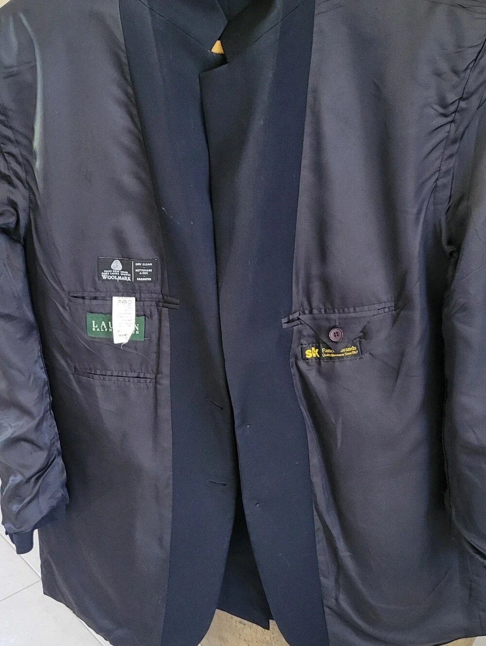 Ralph Lauren 46L Navy Woolmark Blazer/2 brass logo butns single breast/4 @ Cuffs